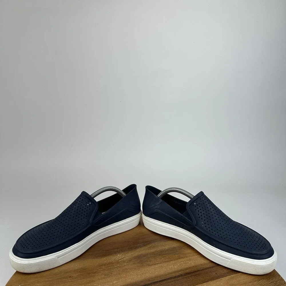 CROCS size standard